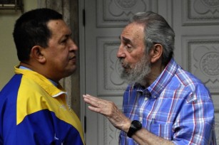 Afectuoso encuentro entre Fidel y Chávez