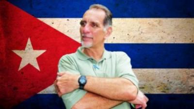 René González, uno de los Cinco, se encuentra en Cuba
