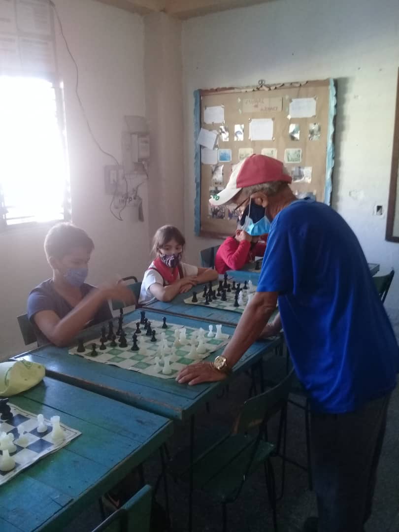 En San y Martínez se impulsa el ajedrez masivo